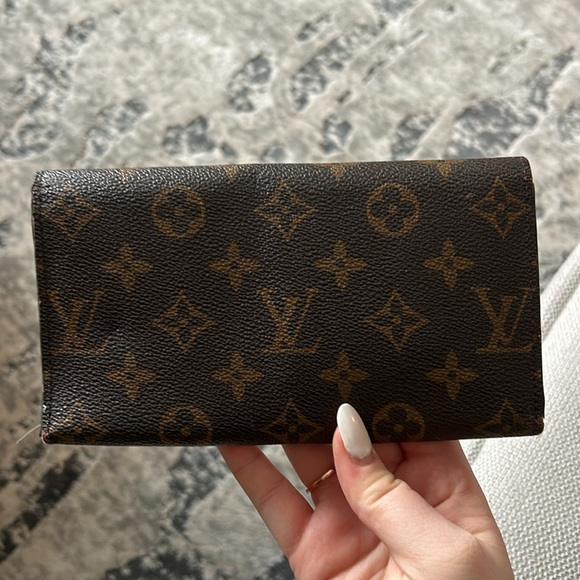 Wallet - Picture 2 of 4